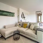 Garden Retreat Фуэнхирола