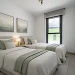 Апартаменты Garden Retreat Фуэнхирола