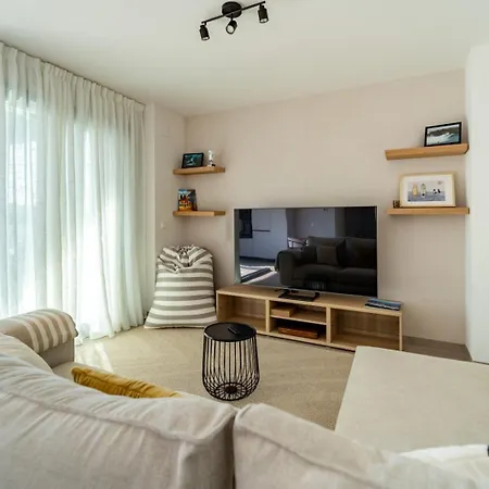 Garden Retreat Фуэнхирола