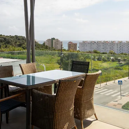 Garden Retreat Фуэнхирола